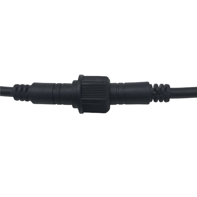 【RECOMENDAR】Govee屋外投光器およびスポットラ - Outdoor Lighting Extension Cable のレビューと価格