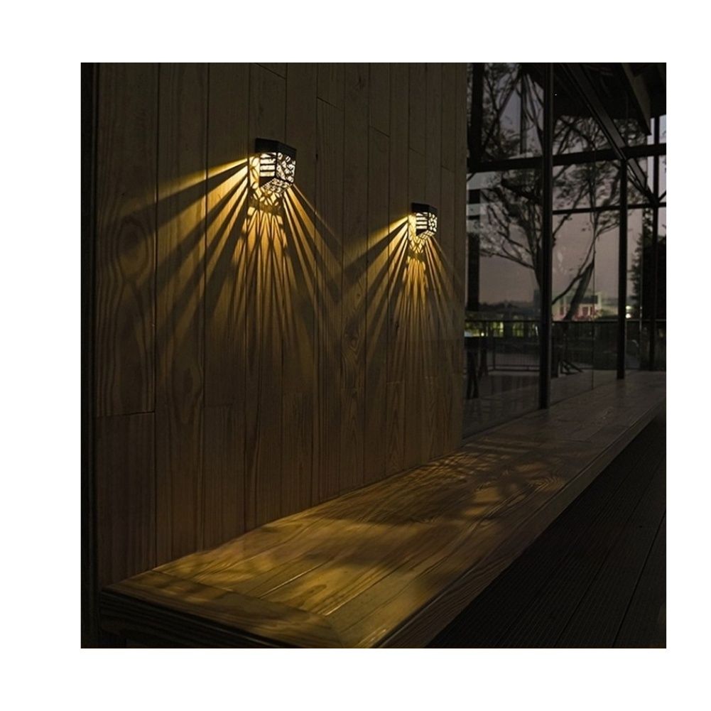 ソーラー式LEDガーデンフェンスライト 防水屋外装飾壁ランプ - Outdoor Lighting And Landscape のレビューと価格